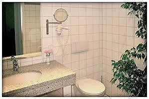 Carlton Hotel 3*